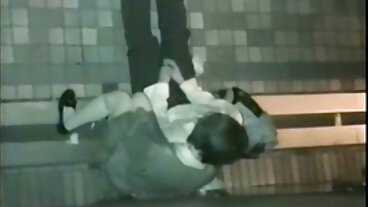Hồ Bơi Bo Arru sex thu ngua