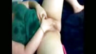 Tóc ĐỎ MILF trong trơn phim sex người và súc vật và ướt đẫm bikini đập