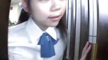 Stepmom Ainsle Adams phim sec ngua dit nguoi Adams gives Horn một tay một